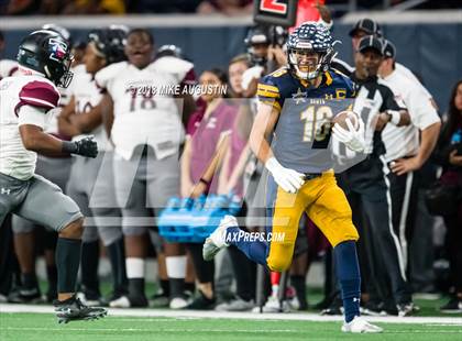 Thumbnail 1 in Mansfield Timberview vs. Highland Park (UIL 5A DI Regional Playoff) photogallery.