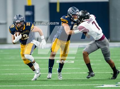 Thumbnail 1 in Mansfield Timberview vs. Highland Park (UIL 5A DI Regional Playoff) photogallery.