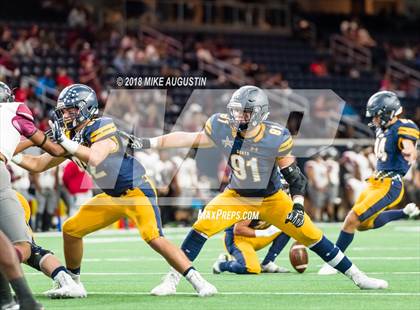 Thumbnail 2 in Mansfield Timberview vs. Highland Park (UIL 5A DI Regional Playoff) photogallery.