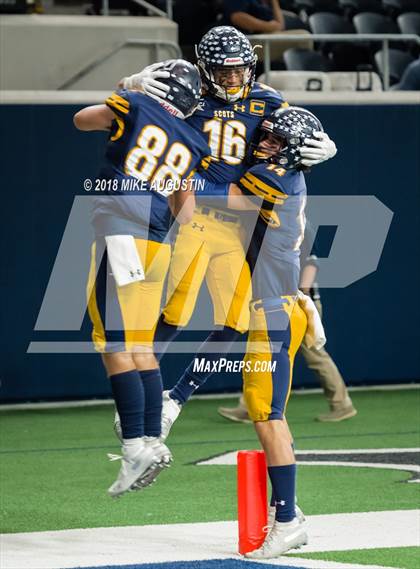Thumbnail 1 in Mansfield Timberview vs. Highland Park (UIL 5A DI Regional Playoff) photogallery.