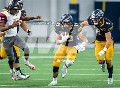Thumbnail 2 in Mansfield Timberview vs. Highland Park (UIL 5A DI Regional Playoff) photogallery.