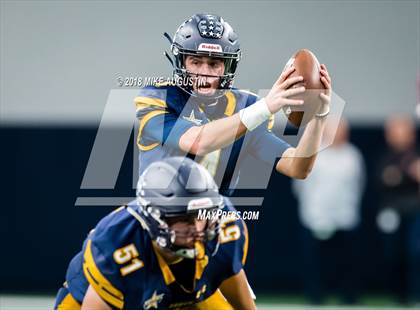 Thumbnail 3 in Mansfield Timberview vs. Highland Park (UIL 5A DI Regional Playoff) photogallery.