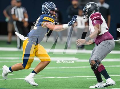 Thumbnail 3 in Mansfield Timberview vs. Highland Park (UIL 5A DI Regional Playoff) photogallery.
