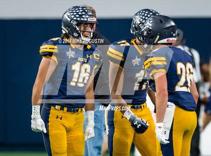 Thumbnail 2 in Mansfield Timberview vs. Highland Park (UIL 5A DI Regional Playoff) photogallery.