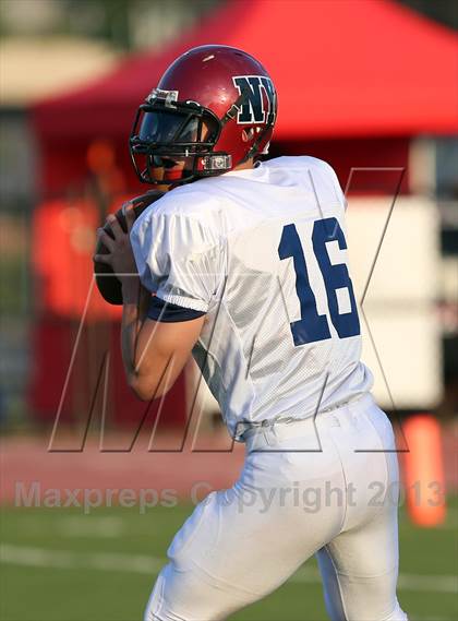 Thumbnail 1 in New Jersey vs. New York (All-Star Football Classic) photogallery.