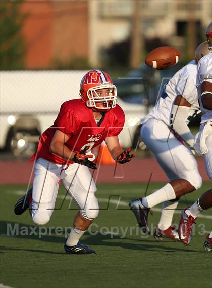 Thumbnail 2 in New Jersey vs. New York (All-Star Football Classic) photogallery.