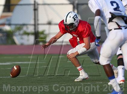 Thumbnail 2 in New Jersey vs. New York (All-Star Football Classic) photogallery.