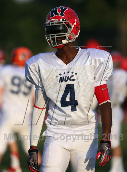 Thumbnail 2 in New Jersey vs. New York (All-Star Football Classic) photogallery.