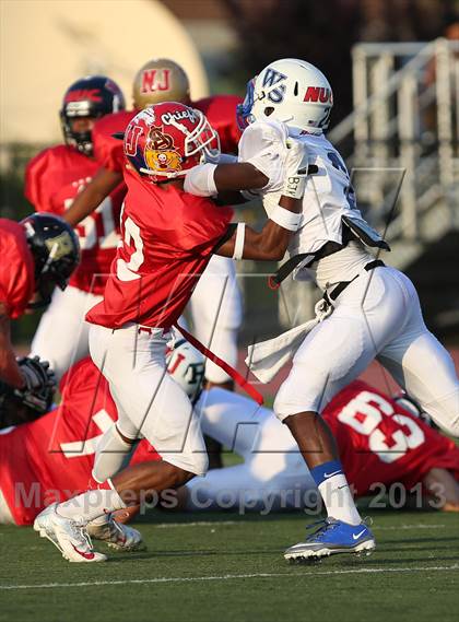 Thumbnail 1 in New Jersey vs. New York (All-Star Football Classic) photogallery.