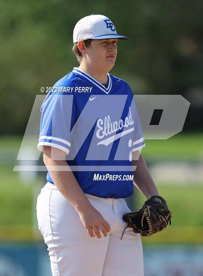 Thumbnail 3 in Shenango @ Ellwood City photogallery.