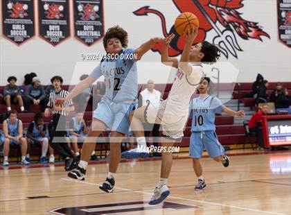 Thumbnail 2 in Cactus vs Dysart photogallery.