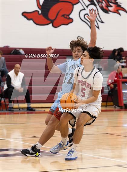 Thumbnail 2 in Cactus vs Dysart photogallery.