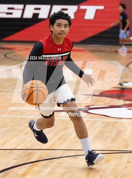 Thumbnail 3 in Cactus vs Dysart photogallery.
