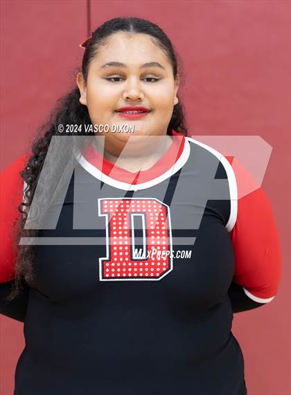 Thumbnail 3 in Cactus vs Dysart photogallery.