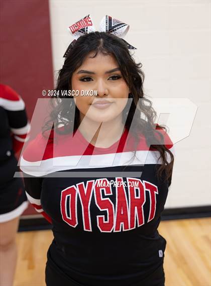 Thumbnail 3 in Cactus vs Dysart photogallery.