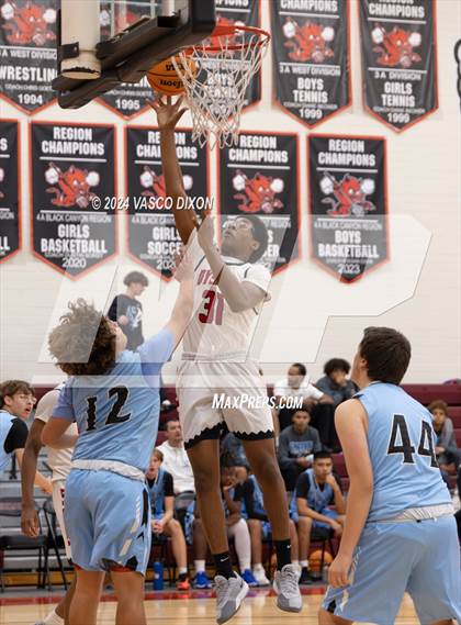 Thumbnail 3 in Cactus vs Dysart photogallery.