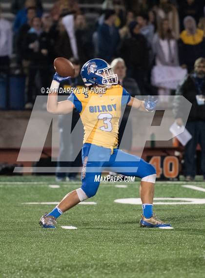 Thumbnail 3 in Gilroy vs. Menlo School (CIF CCS D5 Final) photogallery.