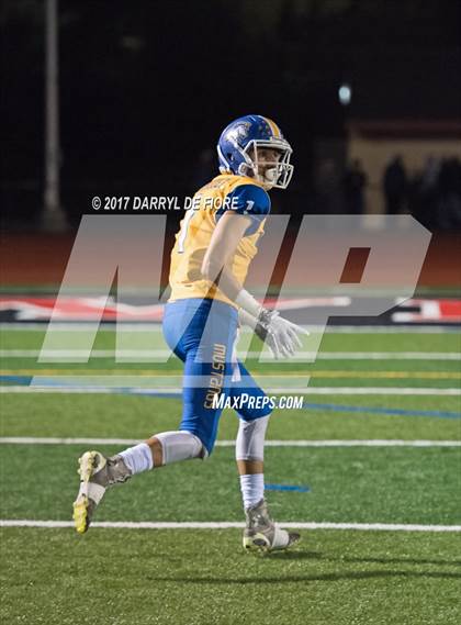 Thumbnail 3 in Gilroy vs. Menlo School (CIF CCS D5 Final) photogallery.
