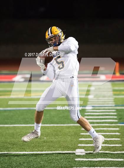 Thumbnail 3 in Gilroy vs. Menlo School (CIF CCS D5 Final) photogallery.