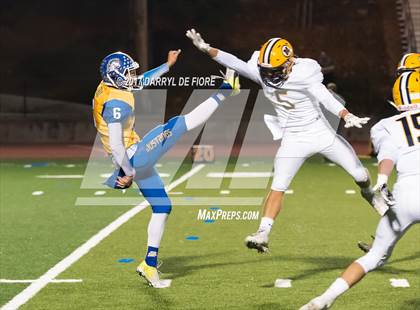 Thumbnail 3 in Gilroy vs. Menlo School (CIF CCS D5 Final) photogallery.
