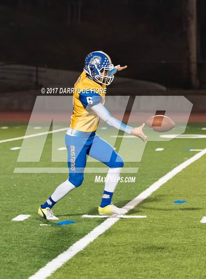 Thumbnail 3 in Gilroy vs. Menlo School (CIF CCS D5 Final) photogallery.