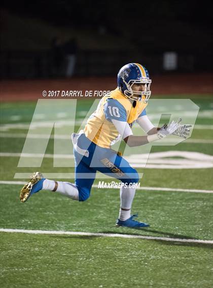 Thumbnail 1 in Gilroy vs. Menlo School (CIF CCS D5 Final) photogallery.