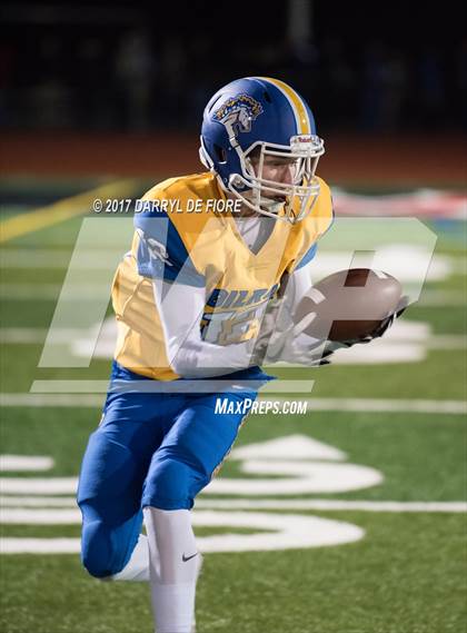 Thumbnail 1 in Gilroy vs. Menlo School (CIF CCS D5 Final) photogallery.