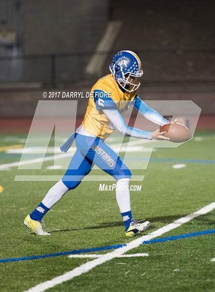 Thumbnail 2 in Gilroy vs. Menlo School (CIF CCS D5 Final) photogallery.