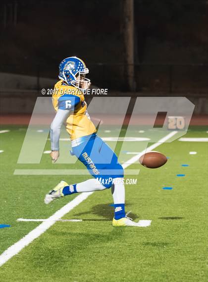 Thumbnail 1 in Gilroy vs. Menlo School (CIF CCS D5 Final) photogallery.