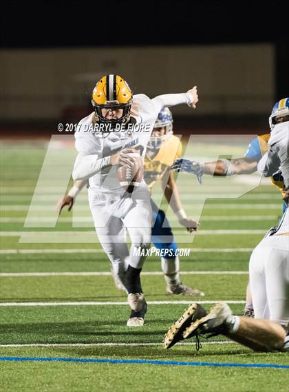 Thumbnail 1 in Gilroy vs. Menlo School (CIF CCS D5 Final) photogallery.