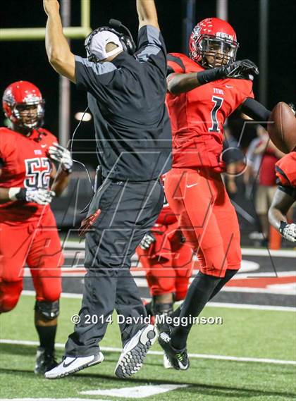 Thumbnail 2 in Bowie @ Cedar Hill photogallery.