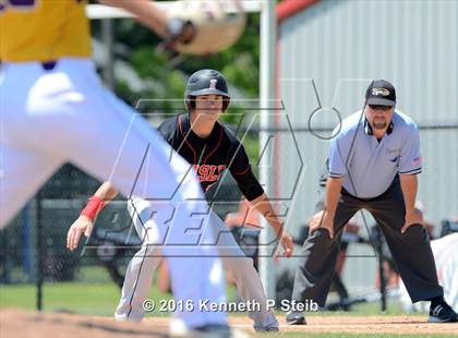 Thumbnail 1 in Lutcher @ Brusly (LHSAA 3A Quarterfinal G2) photogallery.