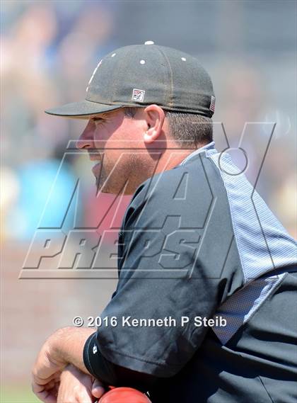 Thumbnail 2 in Lutcher @ Brusly (LHSAA 3A Quarterfinal G2) photogallery.