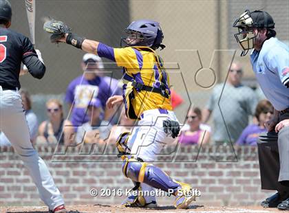 Thumbnail 3 in Lutcher @ Brusly (LHSAA 3A Quarterfinal G2) photogallery.