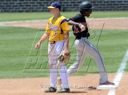 Thumbnail 3 in Lutcher @ Brusly (LHSAA 3A Quarterfinal G2) photogallery.