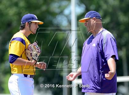 Thumbnail 3 in Lutcher @ Brusly (LHSAA 3A Quarterfinal G2) photogallery.