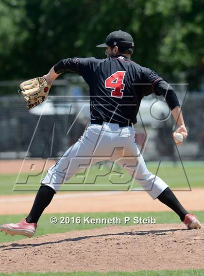 Thumbnail 1 in Lutcher @ Brusly (LHSAA 3A Quarterfinal G2) photogallery.