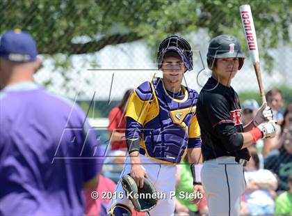 Thumbnail 3 in Lutcher @ Brusly (LHSAA 3A Quarterfinal G2) photogallery.