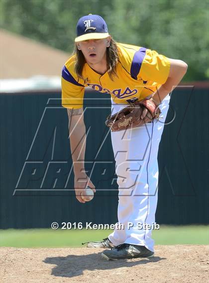 Thumbnail 1 in Lutcher @ Brusly (LHSAA 3A Quarterfinal G2) photogallery.