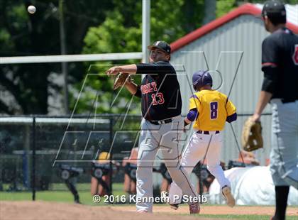 Thumbnail 1 in Lutcher @ Brusly (LHSAA 3A Quarterfinal G2) photogallery.