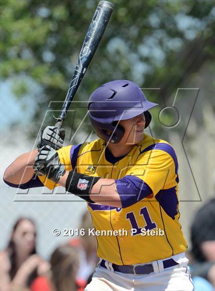 Thumbnail 1 in Lutcher @ Brusly (LHSAA 3A Quarterfinal G2) photogallery.