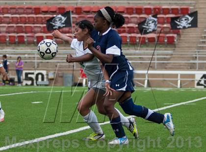 Thumbnail 2 in Randall vs Monterey (UIL 4A Sectional Playoff) photogallery.