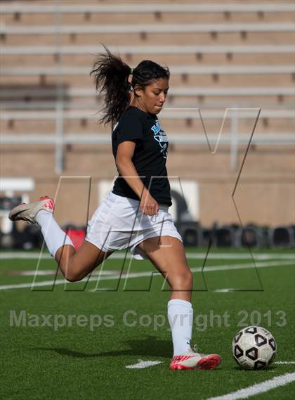 Thumbnail 1 in Randall vs Monterey (UIL 4A Sectional Playoff) photogallery.