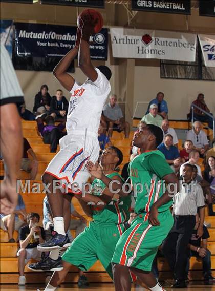 Thumbnail 2 in Ely vs. Bishop Gorman (City of Palms Classic) photogallery.
