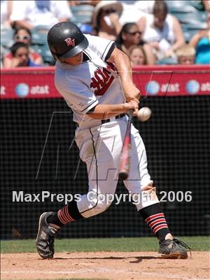 Thumbnail 3 in Palos Verdes vs. El Segundo (D4 Section Final) photogallery.