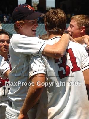 Thumbnail 1 in Palos Verdes vs. El Segundo (D4 Section Final) photogallery.