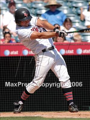 Thumbnail 1 in Palos Verdes vs. El Segundo (D4 Section Final) photogallery.