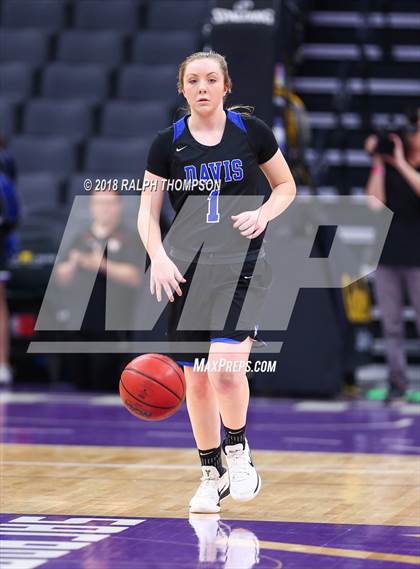 Thumbnail 2 in St. Francis vs. Davis (@ Golden One Center) photogallery.