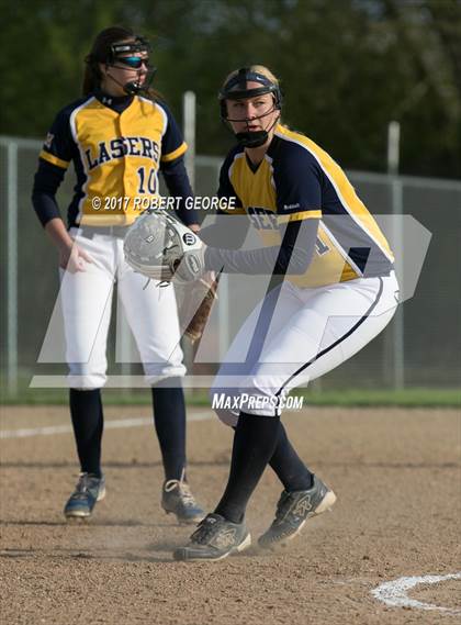 Thumbnail 3 in Kettle Moraine @ Muskego photogallery.