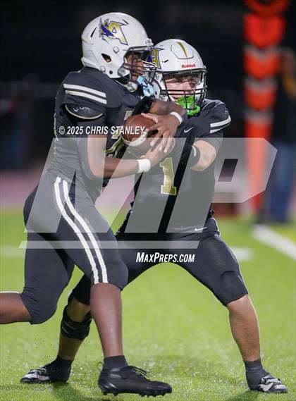 Thumbnail 1 in Chaparral @ Apollo photogallery.